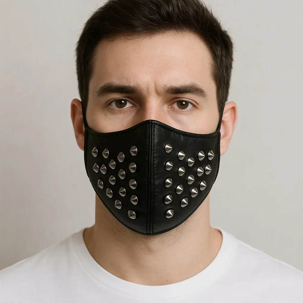 Svart Rockmask med Nitar – Rockig & Edgy Look - Bild 1