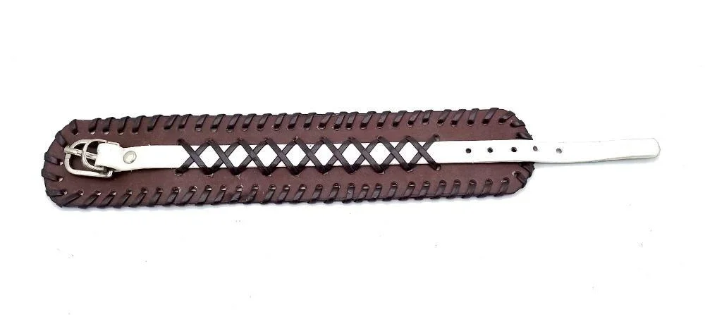 Brun och vit armband med spänne - Bild 2