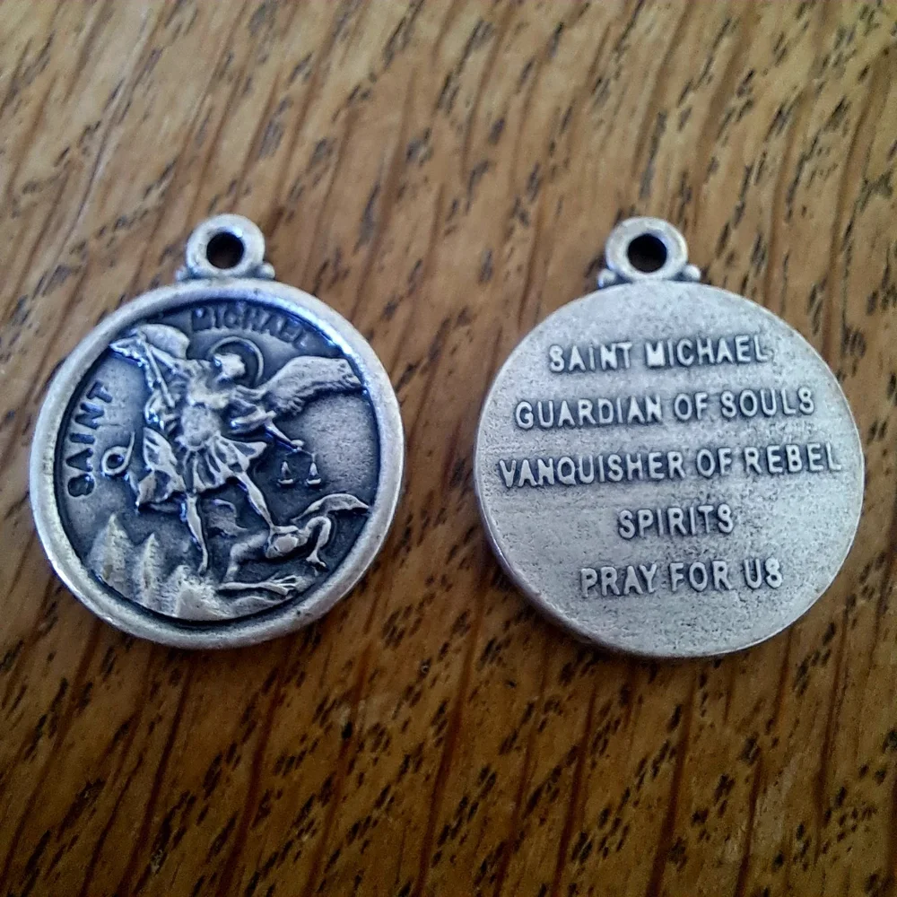 Sankt Mikael medaljong Sankt Mikael medaljong