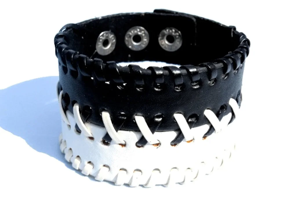 Läderarmband black & white flätat - Bild 1