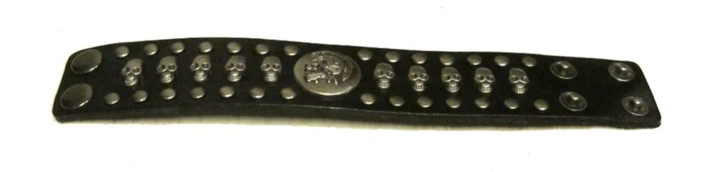 Läderarmband med döskallar och runda nitar - Bild 2