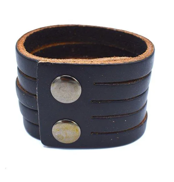 Svart snittad läderarmband - Bild 2