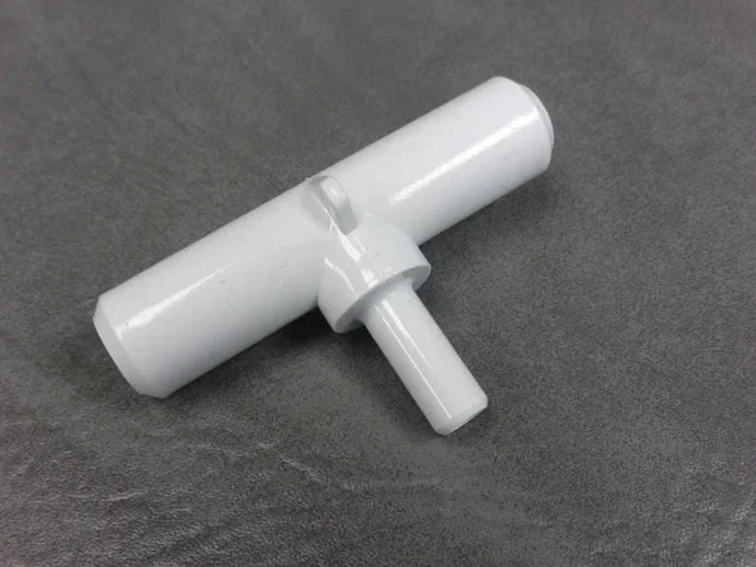 PVC T-rör 3/4″/ 3/4″/ 3/8″ hane/hane/hane CS PVC T-rör 3/4″/ 3/4″/ 3/8″ hane/hane/hane CS