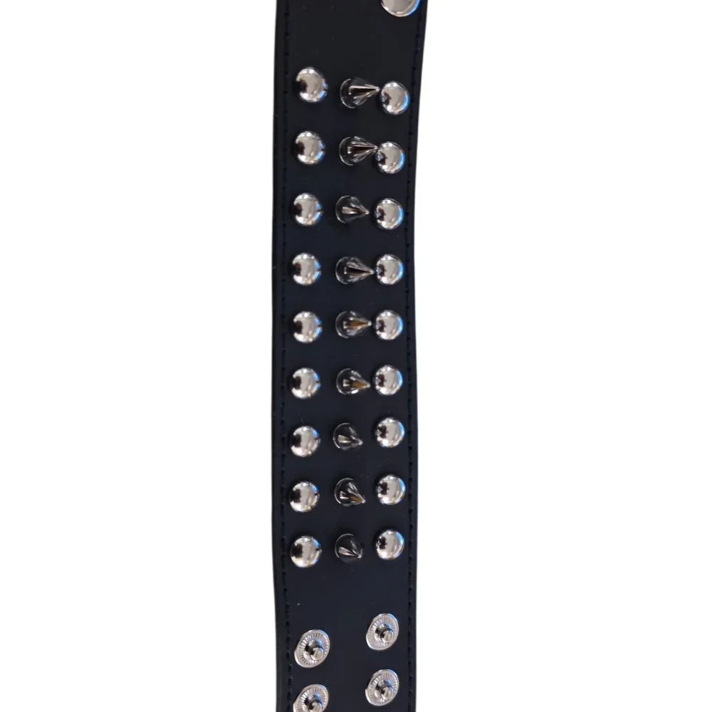 Brett svart läderarmband med nitar och spikes - Bild 3