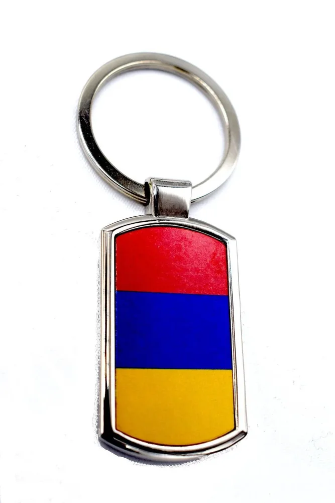 Armeniens flagga nyckelring - Bild 1
