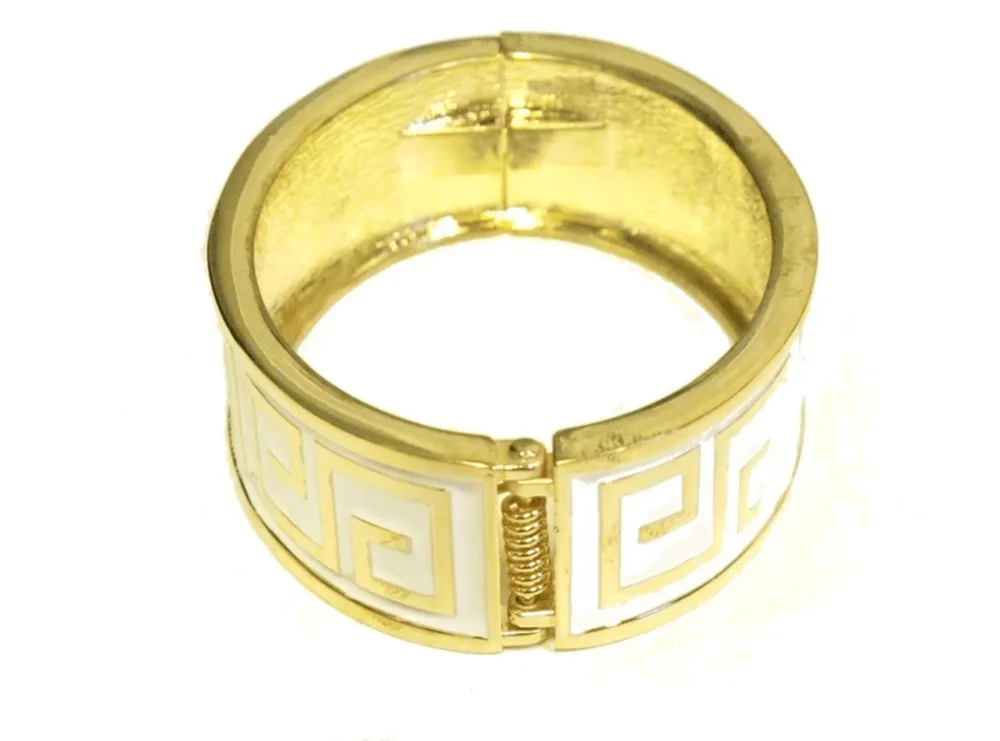 Armband - Guldfärgad med vitt mönster - Bild 2