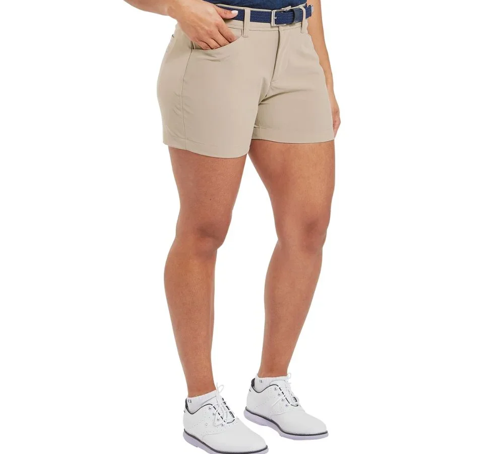 FootJoy Women’s Short Golfshorts Dam – Beige FootJoy Women’s Short Golfshorts Dam – Beige