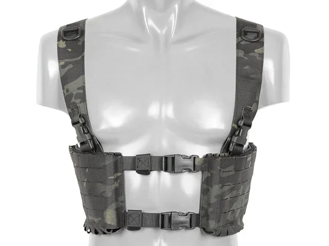 Chest Rig med to lommer til 6 AR/AK-magasiner, laser-cut – Multicam Black Chest Rig med to lommer til 6 AR/AK-magasiner, laser-cut – Multicam Black