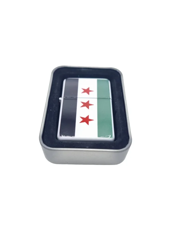 Syriens gamla flagga bensintändare - Bild 2