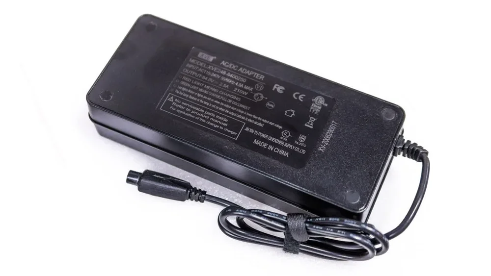 Charger (Cargador) Inmotion V11 (84V 210W 2,5A without fan) - Bild 2