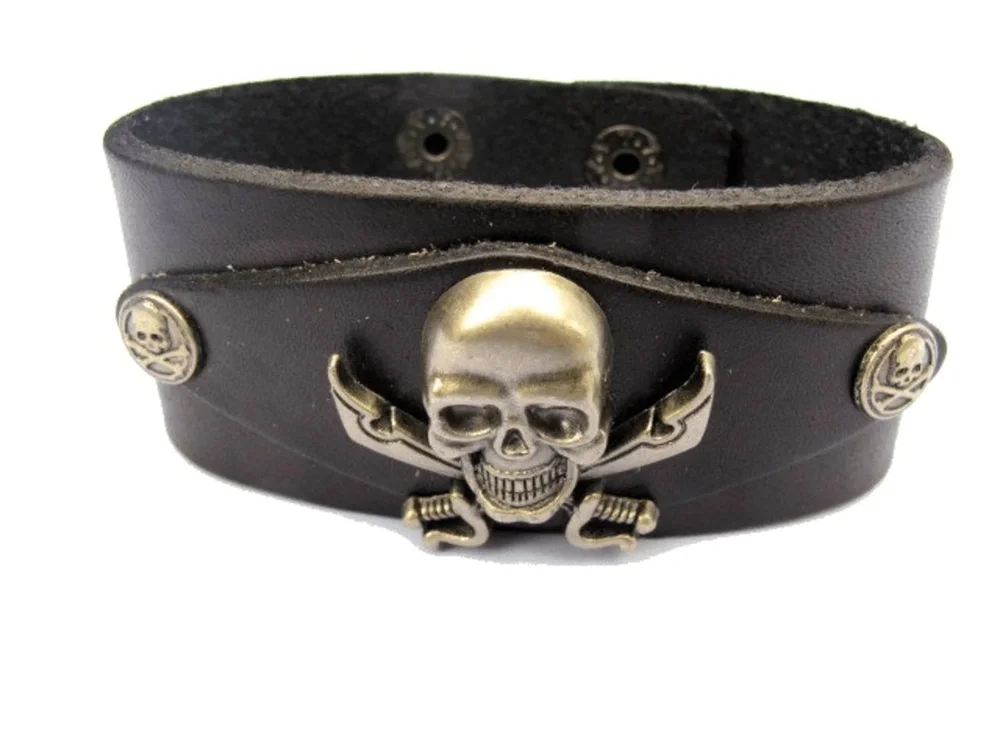 Läderarmband med pirat döskalle - Bild 1