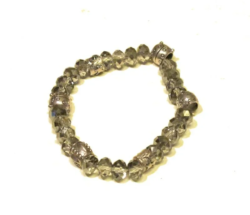 Armband med pärlor