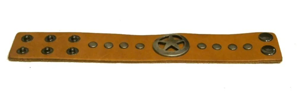 Läderarmband med stjärna och runda nitar - Bild 2