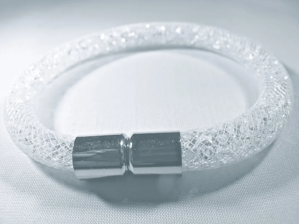 Vit armband fylld med vita kristaller - Bild 1