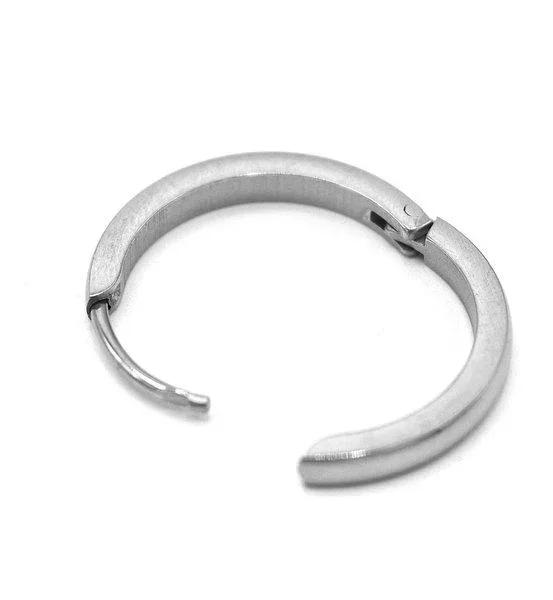 Silverfärgade ringörhängen - Bild 2
