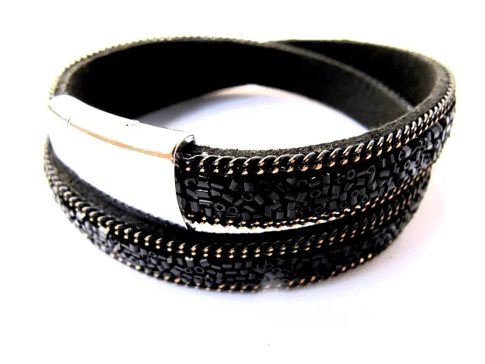 Svart dubbel armband med svarta paljetter - Bild 1