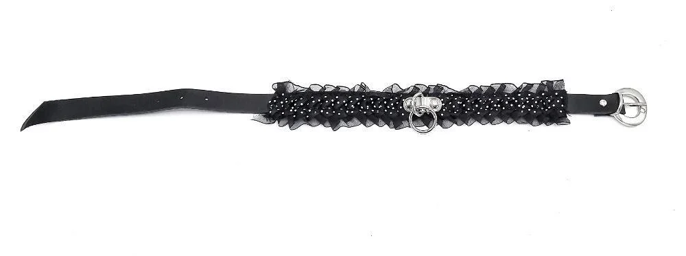 Svart halsband med prickigt tyg volang och ring - Bondage - Bild 2