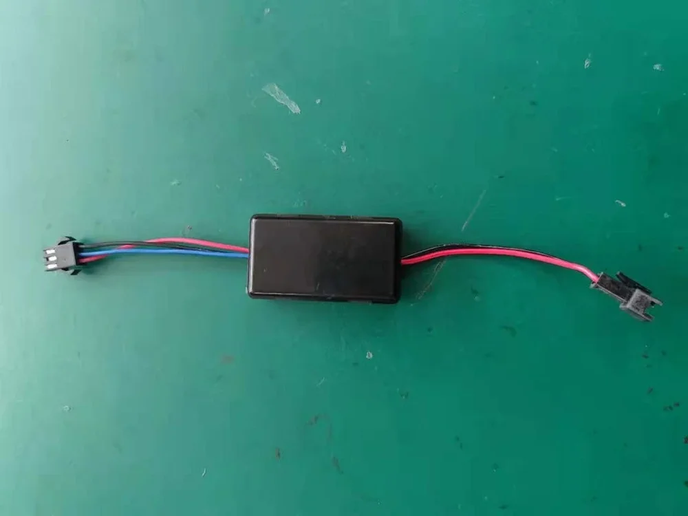 LED light controller (Contrôleur de lumière LED/Controlador de luz LED) DT Mini Long Body - Bild 2
