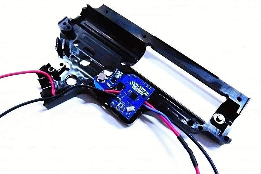 LEVIATHAN - VERSION 2 FRONT WIRE - RØD TRIGGER - Bild 2