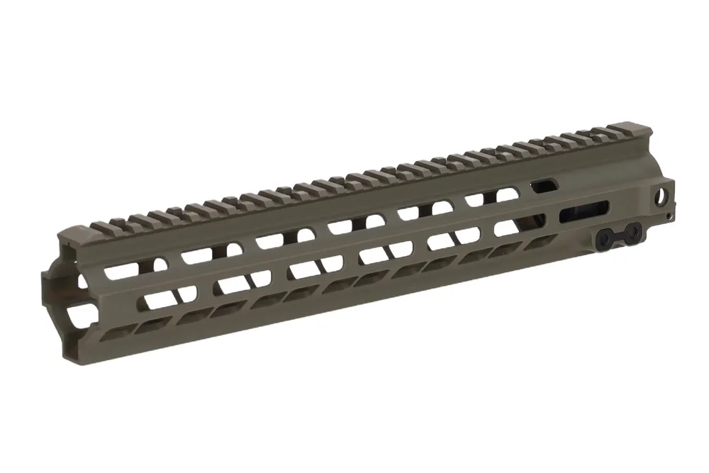 Specna Arms MK8-style M-LOK 13" mounting rail for M4/AR15 replicas - Olive - Bild 1