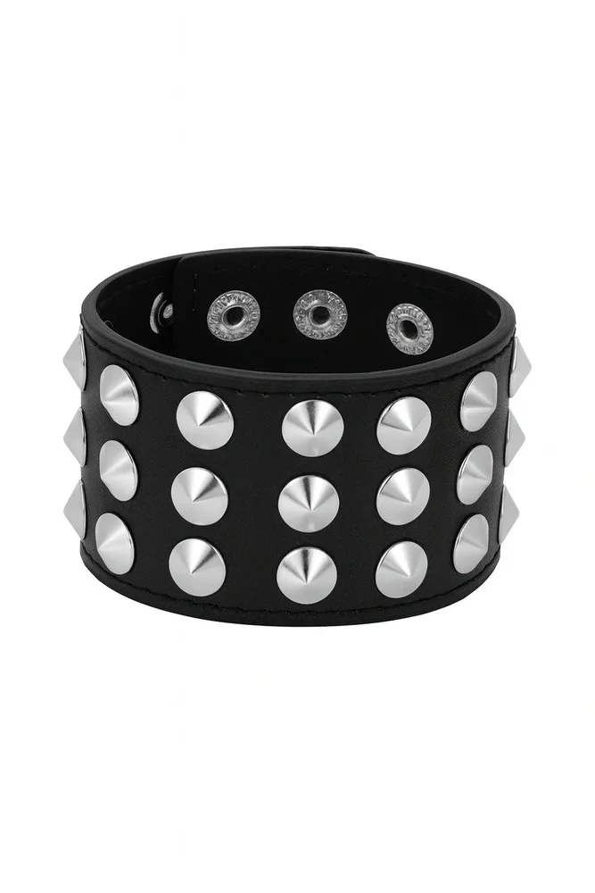 Nitarmband med 3 rader pyramidnitar – justerbart & rockigt - Bild 1