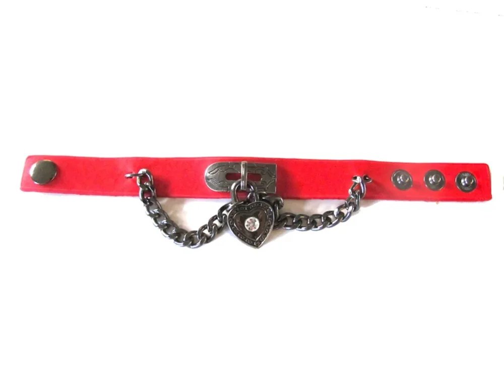 Röd läder armband med hjärta och kedja - Bild 2