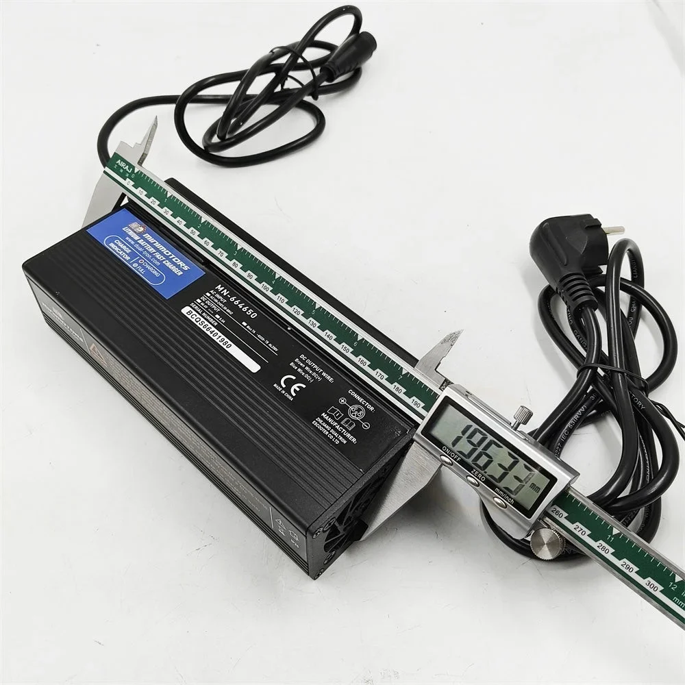 Dualtron 66.4V 6.5A Snabbladdare Med Display KN Port - Bild 3