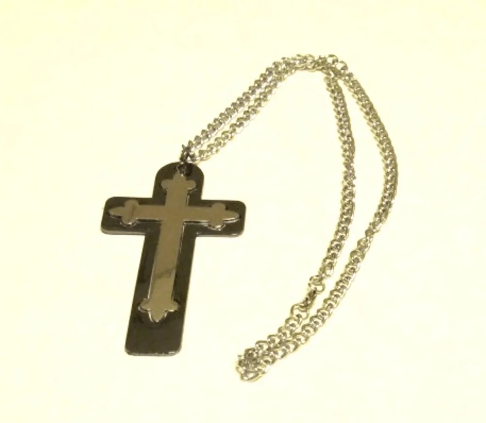 Kors halsband silver och svartfärgad - Bild 1